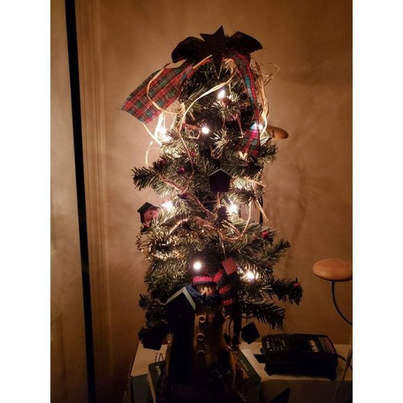 Handmade Lighted Tabletop Holiday/Christmas Tree with Wood Birdhouse Ornaments - Picture 9 of 9